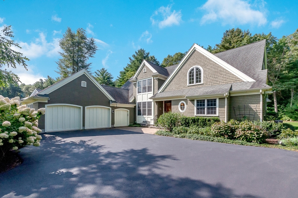 Prince Snow Cir, Mattapoisett, MA 02739
