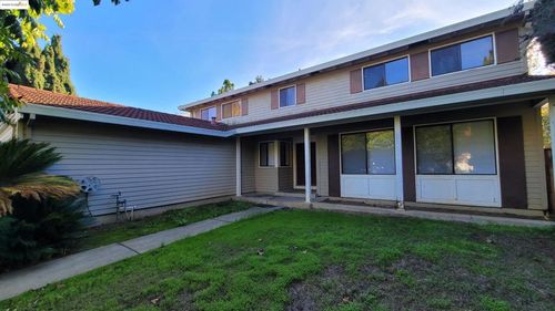 118 Lytham Way, Vallejo, CA, 94591-4315 | Card Image