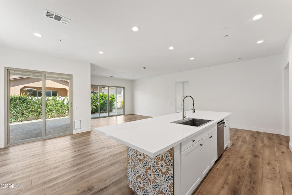 Residential Lease in Santa Paula 3