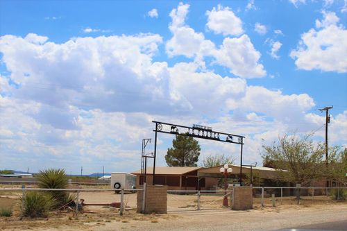 1851 W Gonzalez Loop, Fort Stockton, TX, 79735-8915 | Card Image