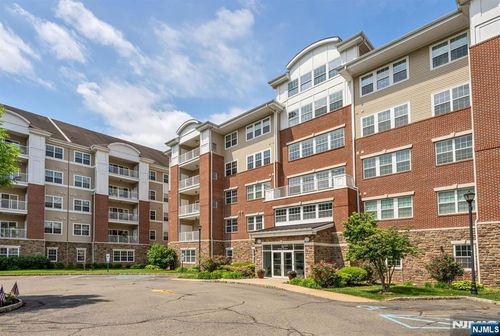 6318 Warrens Way, Wanaque, NJ, 07465-1658 | Card Image