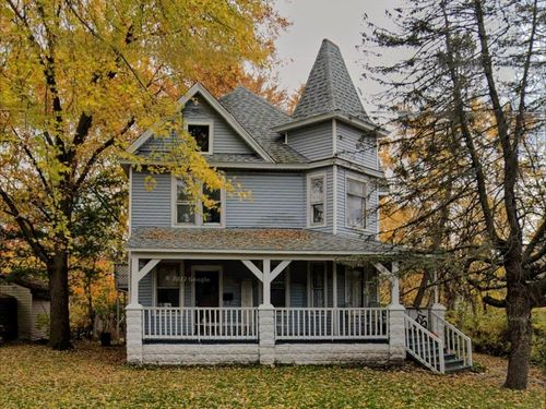 410 Center St, Woodstock, IL, 60098-3506 | Card Image