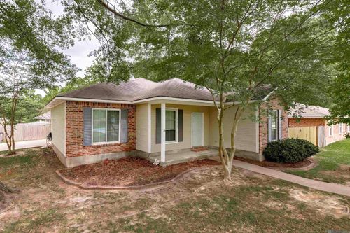 17213 Ashton Ave, Greenwell Springs, LA, 70739-5204 | Card Image