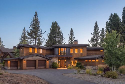 10264 Valmont Trl, Truckee, CA, 96161-2072 | Card Image