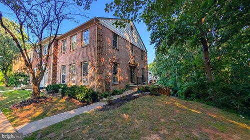 5612 Sutherland Ct, BURKE, VA, 22015-1819 | Card Image