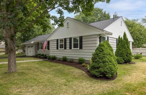 49 Fells Rd, Portsmouth, NH, 03801-4975 | Card Image