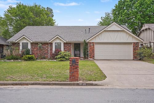 6726 E 100th Pl, Tulsa, OK, 74133-6256 | Card Image