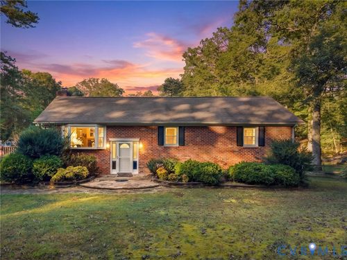 8251 Old Roxbury Rd, Quinton, VA, 23141-2322 | Card Image