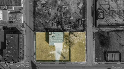 6474 Russell St, Detroit, MI, 48211-2141 | Card Image