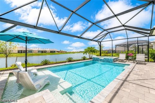15710 Triesta Ln, Naples, FL, 34114-3222 | Card Image