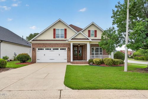 1206 Crystalwater Dr, Fuquay Varina, NC, 27526-5258 | Card Image