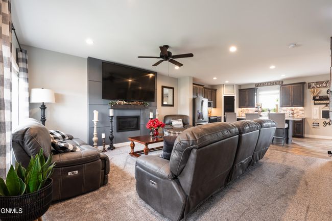 4808 Cornice Loop, House other with 5 bedrooms, 4 bathrooms and null parking in Bismarck ND | Image 7