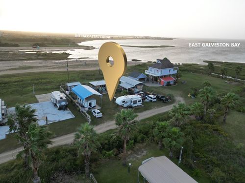 1035 Yeager St, Gilchrist, TX, 77617 | Card Image