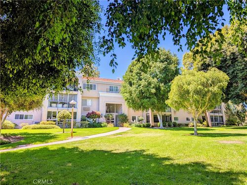 3d-5499 Paseo Del Lago W, Laguna Woods, CA, 92637-2606 | Card Image