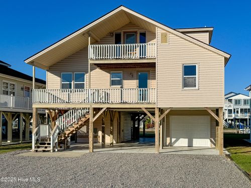 31 Anson St, Ocean Isle Beach, NC, 28469-7625 | Card Image