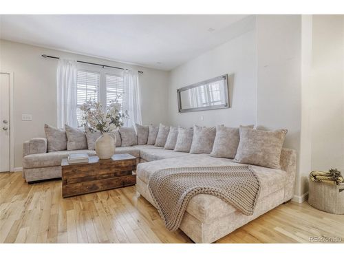 22735 E Ottawa Pl, Aurora, CO, 80016-4268 | Card Image