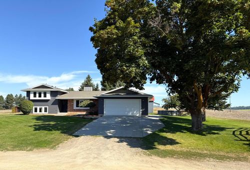 21 E Burk Rd, Colbert, WA, 99005-9044 | Card Image