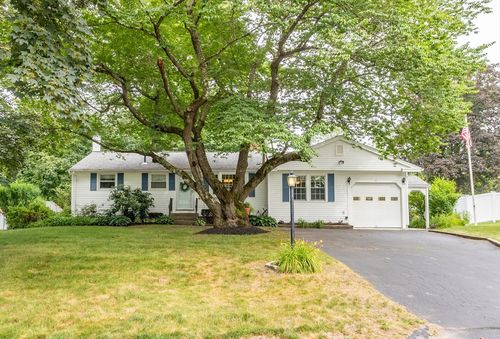5 Oakland Ave, Tewksbury, MA, 01876-3111 | Card Image