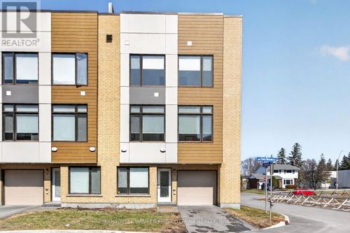 77 Cherry Blossom Pvt, Ottawa, ON, K2H0C4 | Card Image