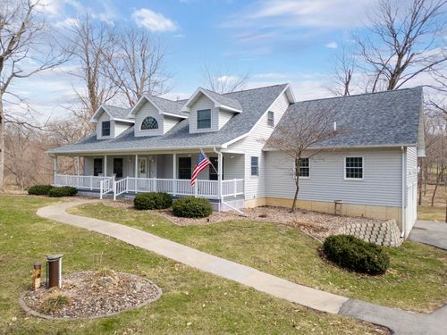 112 Winding Ridge Rd, Denver, IA, 50622-1109 | Card Image
