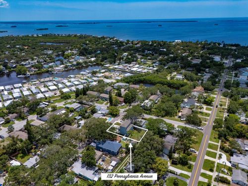 132 Pennsylvania Ave, PALM HARBOR, FL, 34683-3433 | Card Image