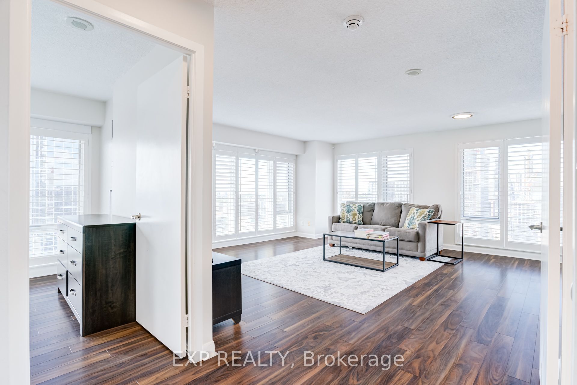 Residential Lease in Toronto C08 5