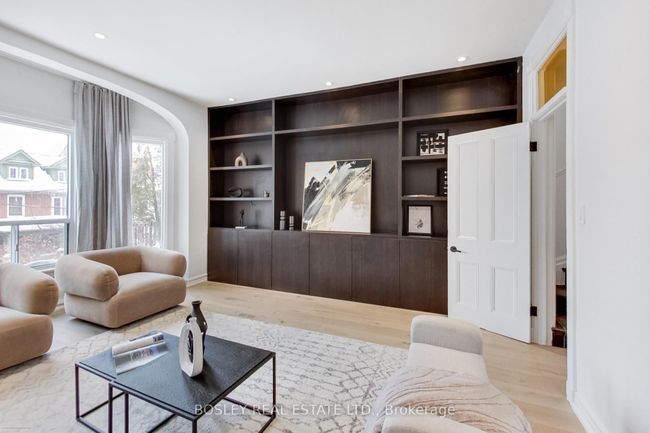 282 Crawford St, House attached with 5 bedrooms, 4 bathrooms and 1 parking in Toronto ON | Image 26