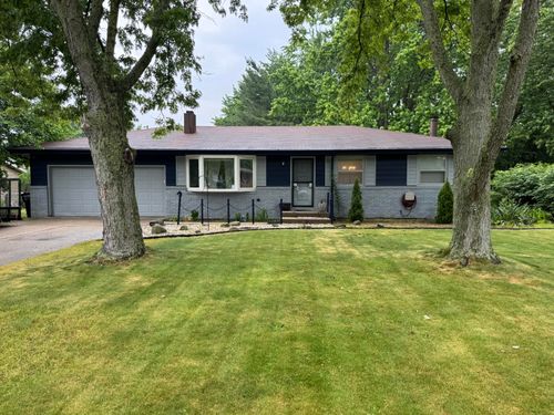 4018 Woodland Ln, Saint Joseph, MI, 49085-9530 | Card Image