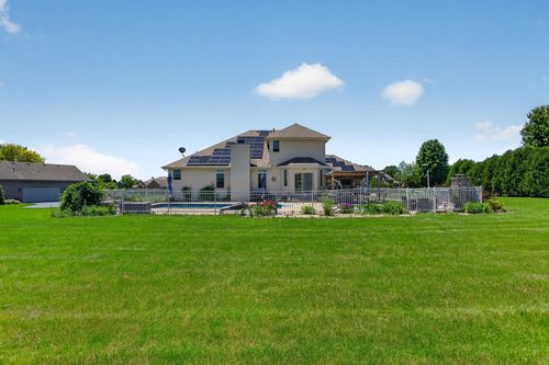 129 Titleist Trl, Poplar Grove, IL, 61065-7808 | Card Image
