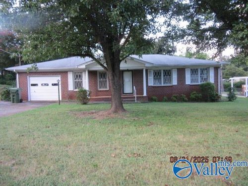 4612 Daugette Dr Nw, Huntsville, AL, 35816-1420 | Card Image