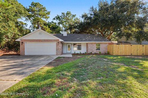 616 Plum Street, Ocean Springs, MS, 39564 | Card Image