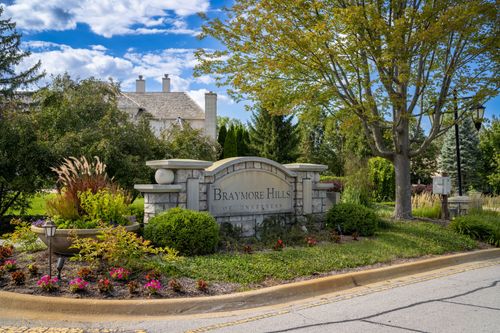 1100 Macalpin Dr, Inverness, IL, 60010-6446 | Card Image