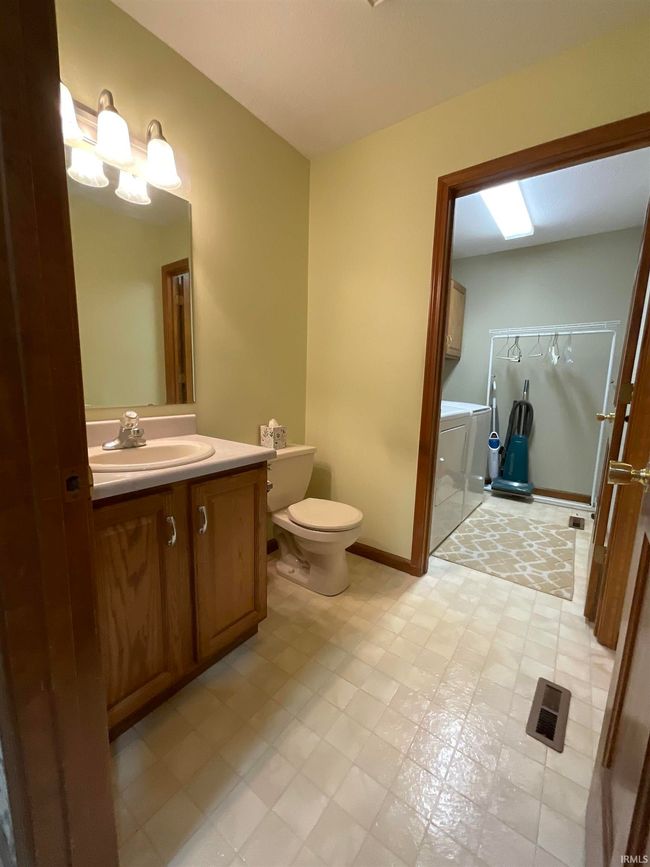 404 Ridge Ct, House other with 4 bedrooms, 3 bathrooms and null parking in Ossian IN | Image 12