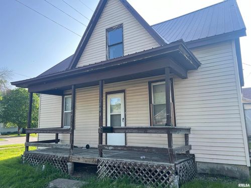 103 S 6th St, Clinton, IA, 52732-4415 | Card Image