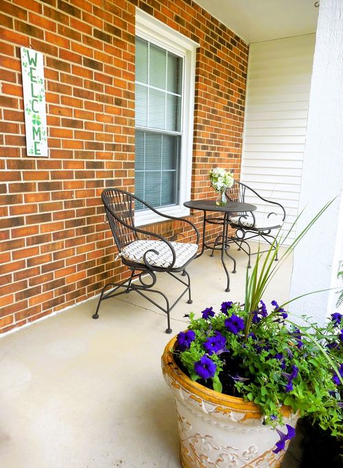 1934 Manor Ln, Mundelein, IL, 60060-1431 | Card Image