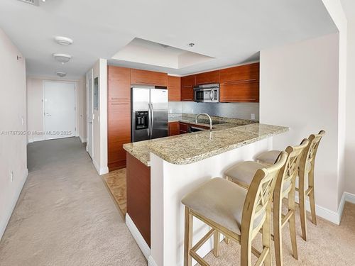 apt-907s-2681 N Flamingo Rd, Sunrise, FL, 33323-1766 | Card Image