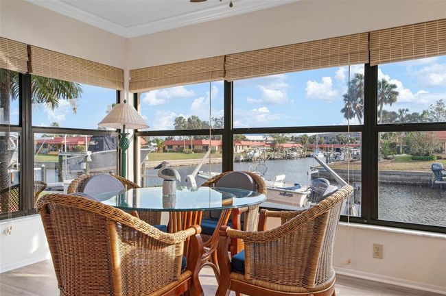 9527 Azure Cv, Condo with 3 bedrooms, 2 bathrooms and null parking in BRADENTON FL | Image 16