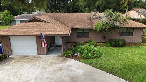 689 Layport Dr, SEBASTIAN, FL, 32958-8117 | Card Image