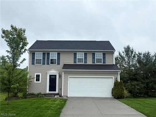 2250 Dorchester Dr, Kent, OH, 44240-5653 | Card Image