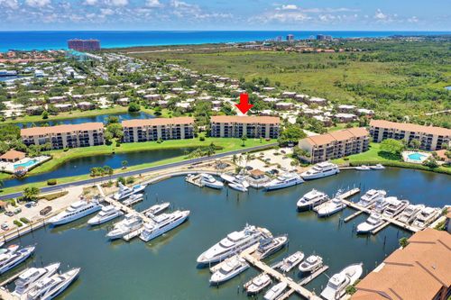 104-901 Seafarer Cir, Jupiter, FL, 33477-9071 | Card Image