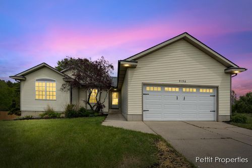 5156 Ravine Dr, Middleville, MI, 49333-8105 | Card Image
