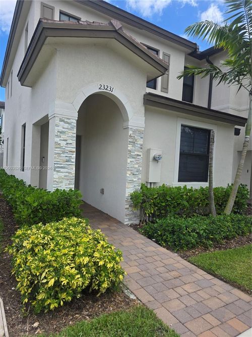 0-23231 Sw 129th Path, Homestead, FL, 33032-9221 | Card Image
