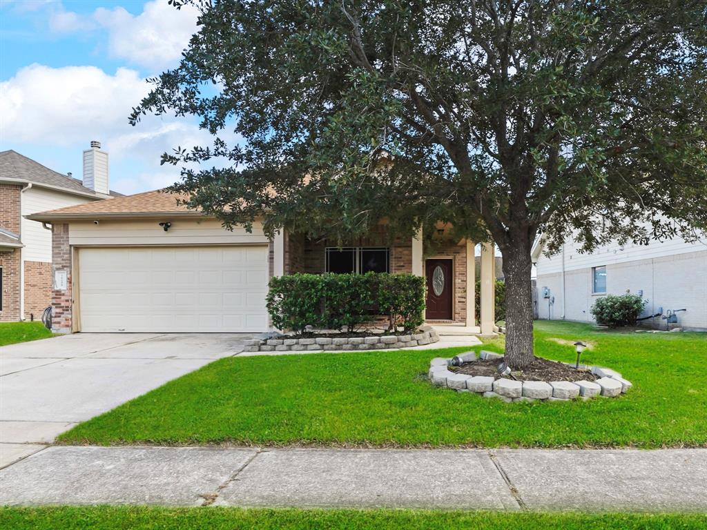 Gavin Ln, Houston, TX 77049
