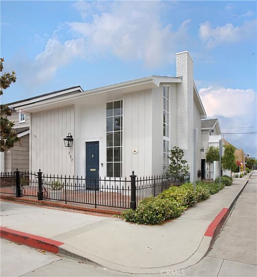 137 Topaz Ave, Newport Beach, CA, 92662-1024 | Card Image