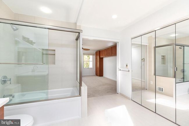 11603 Deer Forest Rd, House other with 5 bedrooms, 4 bathrooms and null parking in RESTON VA | Image 19