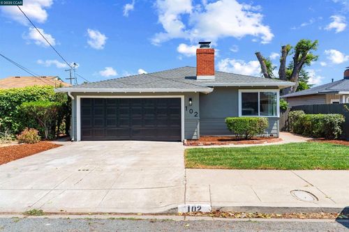 102 W 15th St, Antioch, CA, 94509-2320 | Card Image
