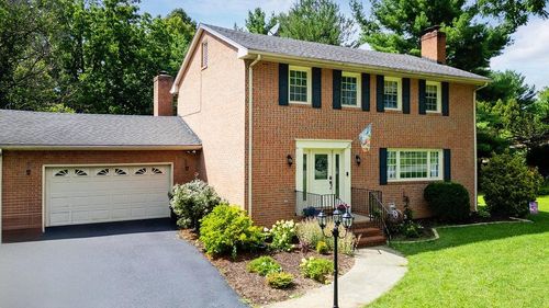 935 Glenwood Blvd, WAYNESBORO, VA, 22980 | Card Image