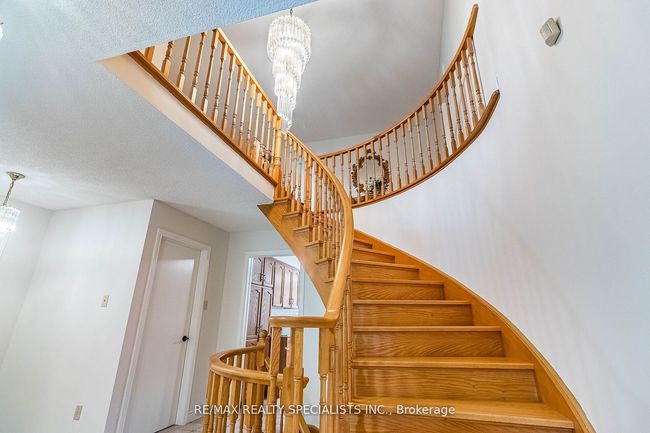 96 Nipissing Cres, House other with 4 bedrooms, 3 bathrooms and 4 parking in Brampton ON | Image 21
