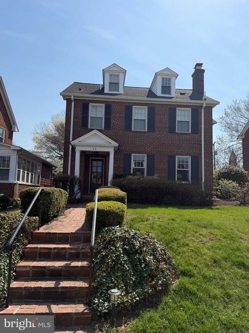 12 W Oak St, ALEXANDRIA, VA, 22301-2518 | Card Image