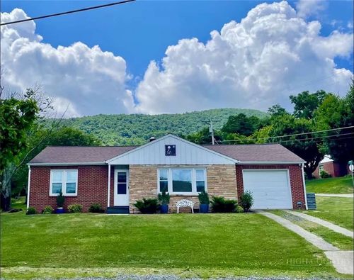 200 S Church Ave, West Jefferson, NC, 28694-8381 | Card Image